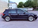 Volkswagen Golf 1998 года за 2 000 000 тг. в Астана – фото 4