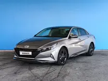 Hyundai Elantra, 2022