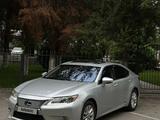 Lexus ES 300h 2013 годаүшін12 500 000 тг. в Алматы – фото 4