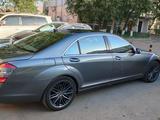 Mercedes-Benz S 500 2007 года за 5 500 000 тг. в Астана – фото 2