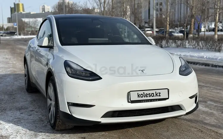 Tesla Model Y 2021 года за 11 000 000 тг. в Астана