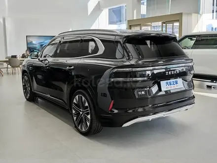 Zeekr 8x Ultra 2026 года за 41 500 000 тг. в Алматы – фото 4