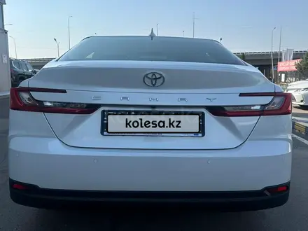 Toyota Camry 2024 года за 18 790 000 тг. в Алматы – фото 6