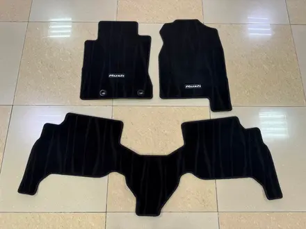 Ковровые полики Toyota Hilux (2015-), Rush (2021-), RAV4 (2013-), Fortuner за 15 900 тг. в Уральск – фото 6