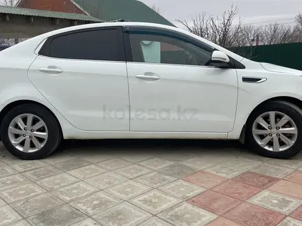 Kia Rio 2015 года за 4 700 000 тг. в Актау – фото 4