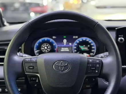 Toyota Camry Luxe 2025 года за 19 900 000 тг. в Шымкент – фото 7