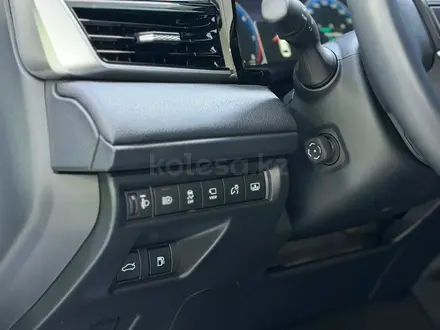 Toyota Camry Luxe 2025 года за 19 900 000 тг. в Шымкент – фото 11
