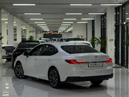 Toyota Camry Luxe 2025 года за 19 900 000 тг. в Шымкент – фото 18