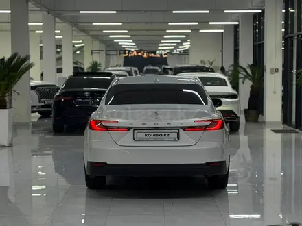 Toyota Camry Luxe 2025 года за 19 900 000 тг. в Шымкент – фото 17