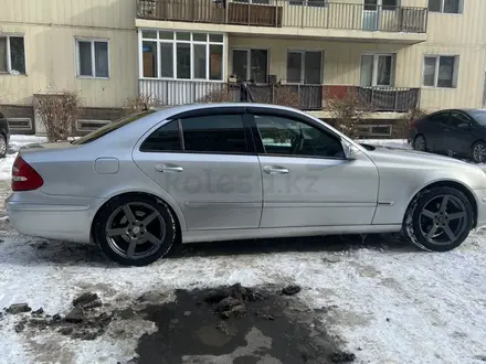 Mercedes-Benz E 320 2003 года за 5 500 000 тг. в Алматы – фото 4