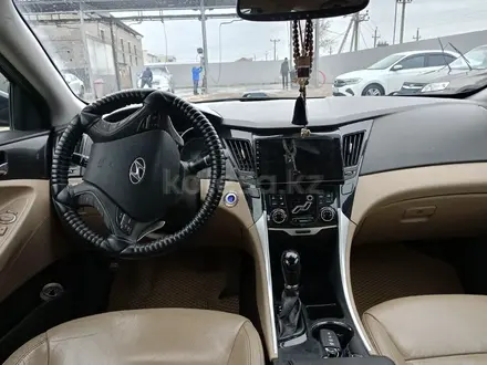 Hyundai Sonata 2011 года за 5 100 000 тг. в Уральск – фото 13