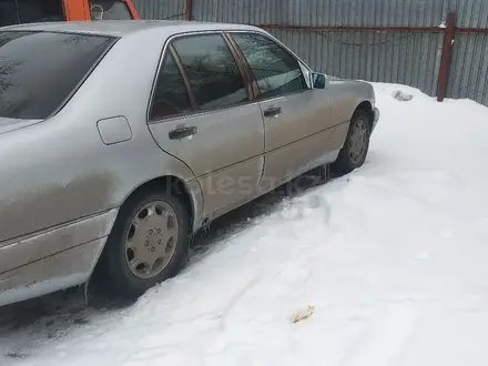 Mercedes-Benz S 320 1995 года за 4 500 000 тг. в Караганда – фото 4