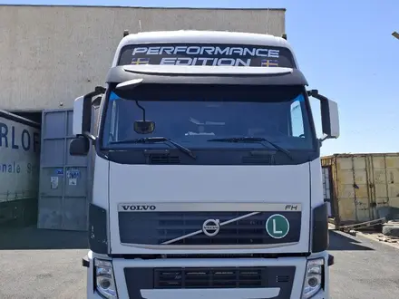 Volvo  FH 2010 года за 25 000 000 тг. в Астана – фото 2