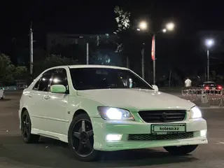 Toyota Altezza, 2000