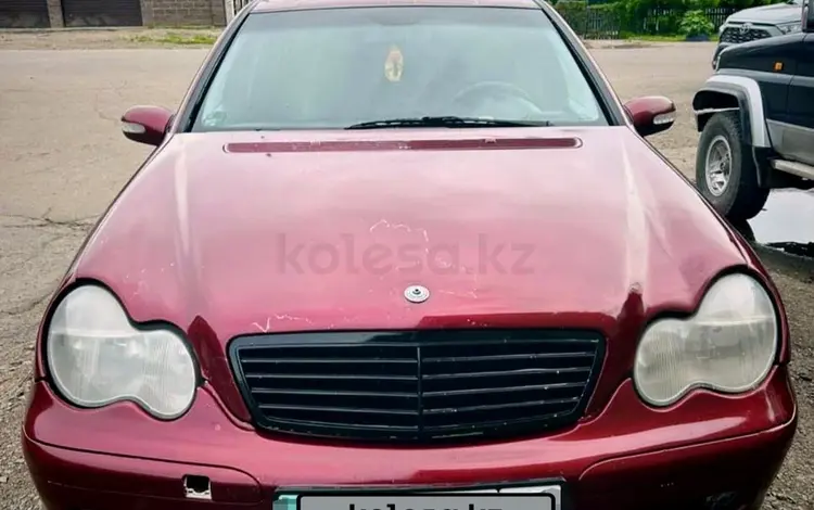 Mercedes-Benz C 180 2000 годаfor2 370 000 тг. в Кокшетау