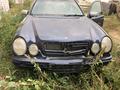 Mercedes-Benz E 200 1999 года за 2 195 000 тг. в Семей – фото 2