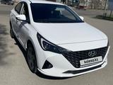 Hyundai Accent 2021 года за 9 400 000 тг. в Усть-Каменогорск
