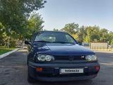 Volkswagen Golf 1993 годаүшін1 300 000 тг. в Шымкент