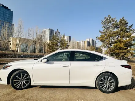 Lexus ES 250 2020 года за 21 500 000 тг. в Астана – фото 5