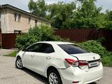 Toyota Corolla 2018 года за 6 800 000 тг. в Алматы – фото 2