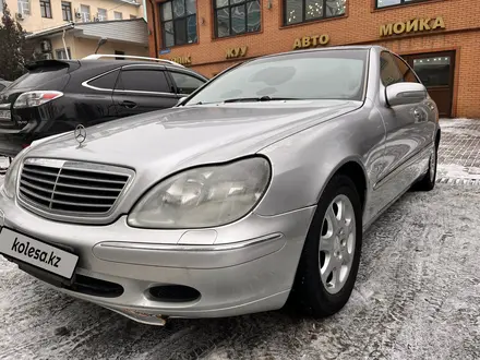 Mercedes-Benz S 320 2001 года за 2 650 000 тг. в Алматы – фото 2
