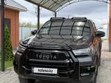 Toyota Hilux 2022 года за 24 200 000 тг. в Актобе
