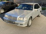 Mercedes-Benz C 200 1996 годаүшін2 800 000 тг. в Астана