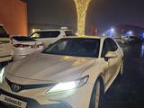 Toyota Camry 2021 года за 17 500 000 тг. в Атырау