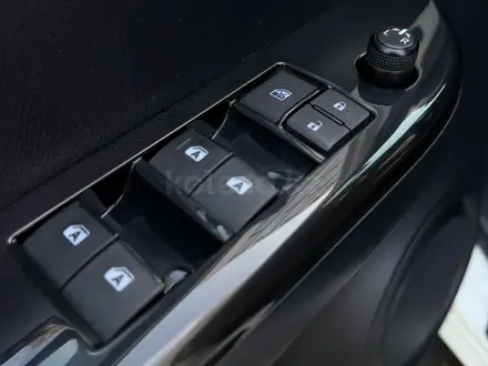 Toyota Hilux 2020 года за 21 800 000 тг. в Алматы – фото 26
