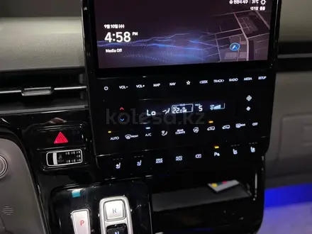 Hyundai Staria 2021 года за 19 000 000 тг. в Алматы – фото 14
