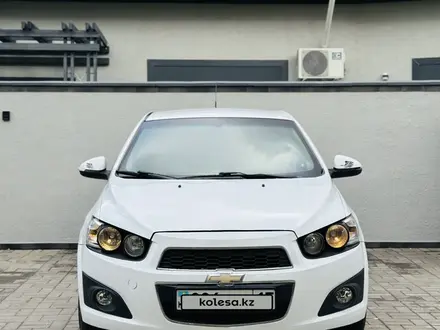Chevrolet Aveo 2013 года за 2 350 000 тг. в Петропавловск – фото 3