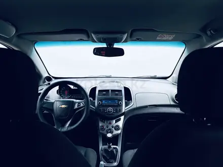 Chevrolet Aveo 2013 года за 2 350 000 тг. в Петропавловск – фото 15