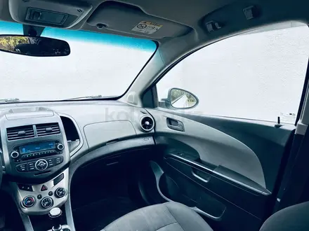Chevrolet Aveo 2013 года за 2 350 000 тг. в Петропавловск – фото 17