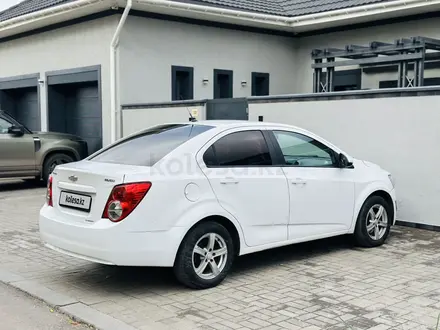 Chevrolet Aveo 2013 года за 2 350 000 тг. в Петропавловск – фото 8