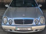 Mercedes-Benz CLK 230 2002 годаүшін4 000 000 тг. в Алматы