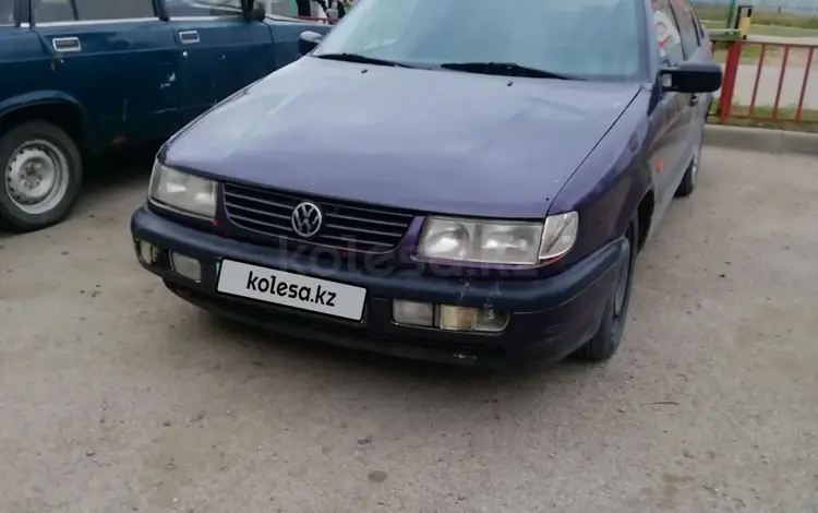 Volkswagen Passat 1996 года за 1 100 000 тг. в Актобе