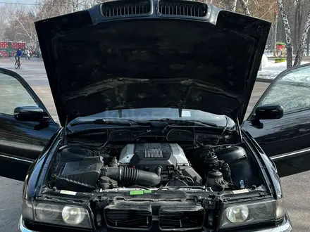 BMW 730 1995 года за 2 500 000 тг. в Алматы – фото 11