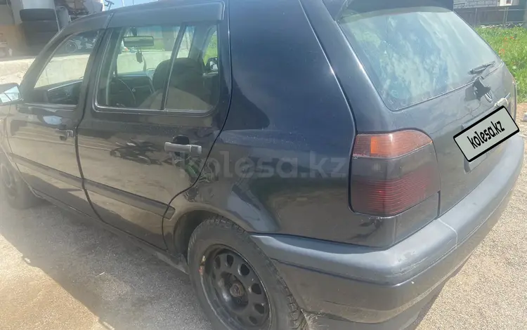 Volkswagen Golf 1995 годаүшін1 500 000 тг. в Алматы