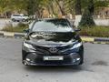 Toyota Camry 2018 года за 11 000 000 тг. в Караганда – фото 2