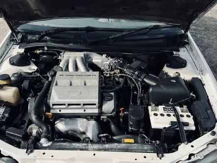 Toyota Mark II Qualis 1999 года за 3 000 000 тг. в Алматы – фото 5
