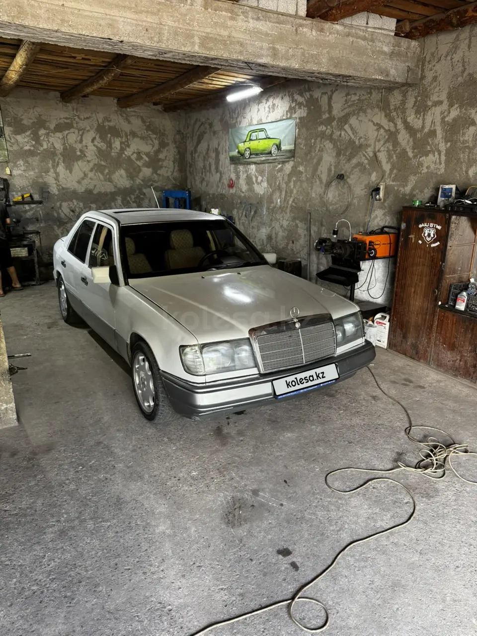 Mercedes-Benz E-Class, 1991