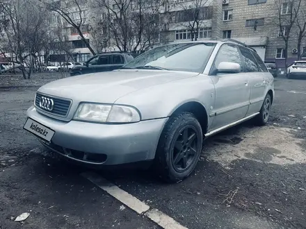 Audi A4 1996 года за 2 330 000 тг. в Усть-Каменогорск – фото 2