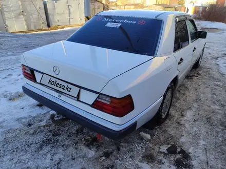 Mercedes-Benz E 200 1993 года за 2 300 000 тг. в Кокшетау – фото 5