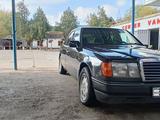 Mercedes-Benz E 260 1993 года за 2 600 000 тг. в Шымкент – фото 2