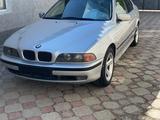BMW 523 1999 годаүшін2 490 000 тг. в Шымкент – фото 2