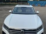 Volkswagen Touareg 2020 года за 33 000 000 тг. в Костанай