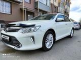 Toyota Camry 2015 года за 12 300 000 тг. в Караганда