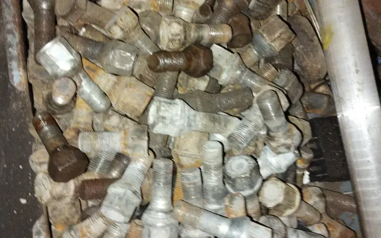 Колёсные болты на Ваз за 1 000 тг. в Караганда