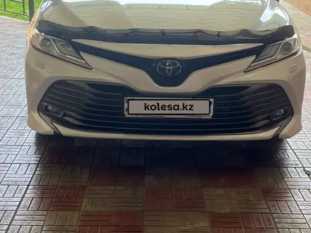 Toyota Camry 2020 года за 19 000 000 тг. в Шымкент – фото 4