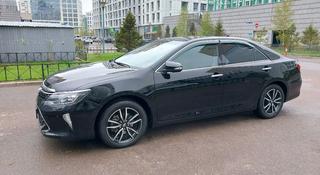 Toyota Camry 2018 года за 11 800 000 тг. в Астана